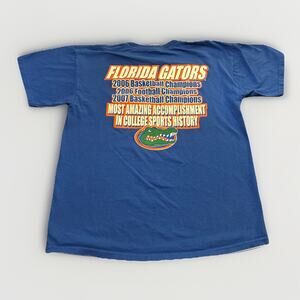 2007 University Of Florida Gators Basketball Football Champions T-Shirt Large